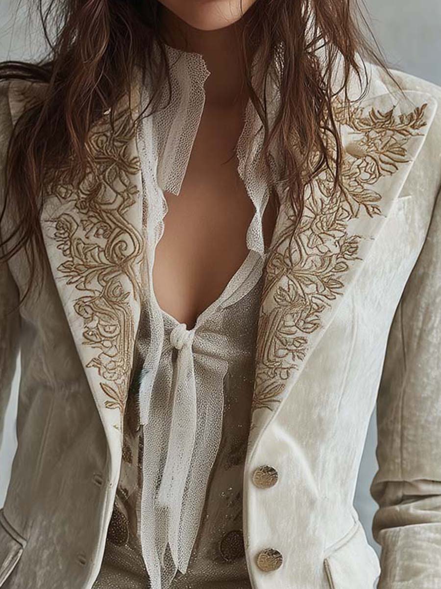 Constanza | Blazer marfil con bordado floral dorado