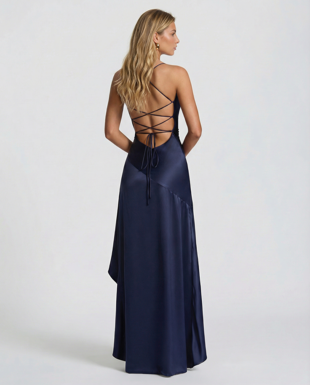 Naomi • Vestido Maxi de Satén con Espalda Atada