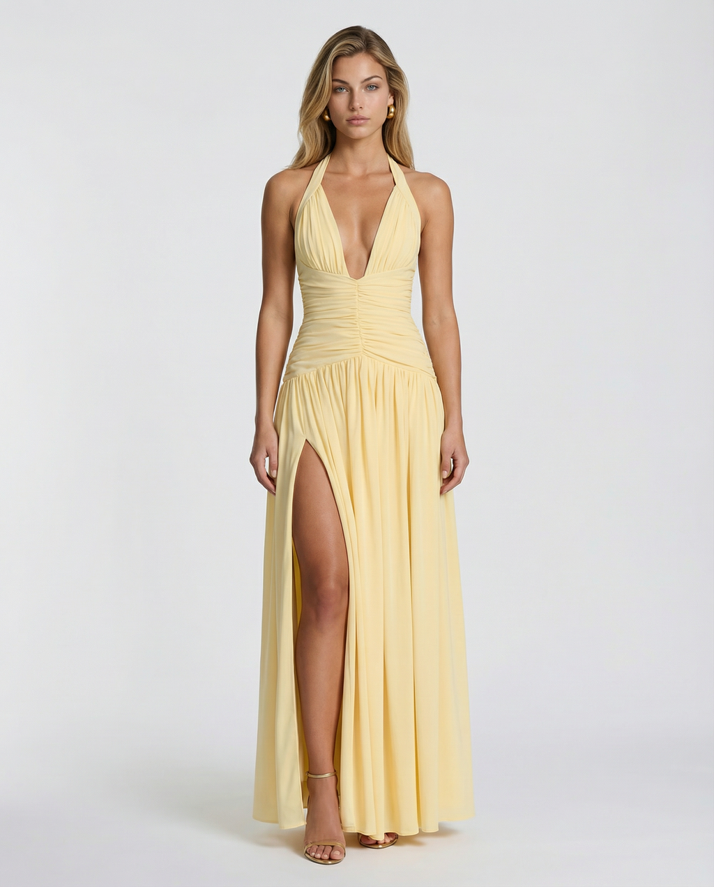 Margaret • Vestido Maxi con Cuello Halter y Corsé Fruncido