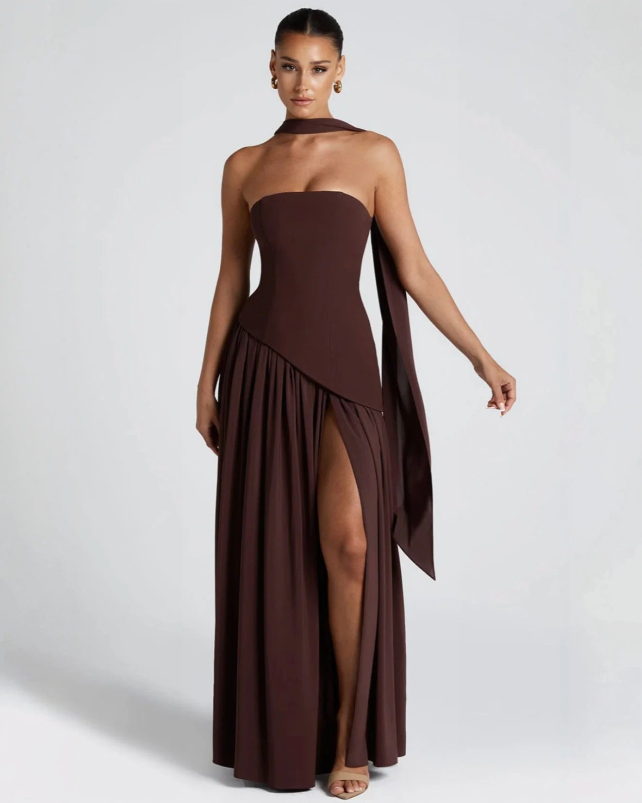 Alessia • Vestido Maxi Escote Strapless con Abertura