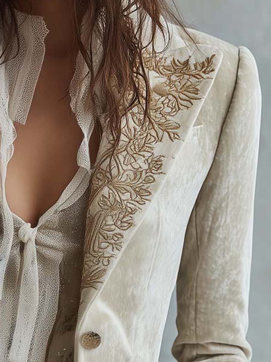 Constanza | Blazer marfil con bordado floral dorado