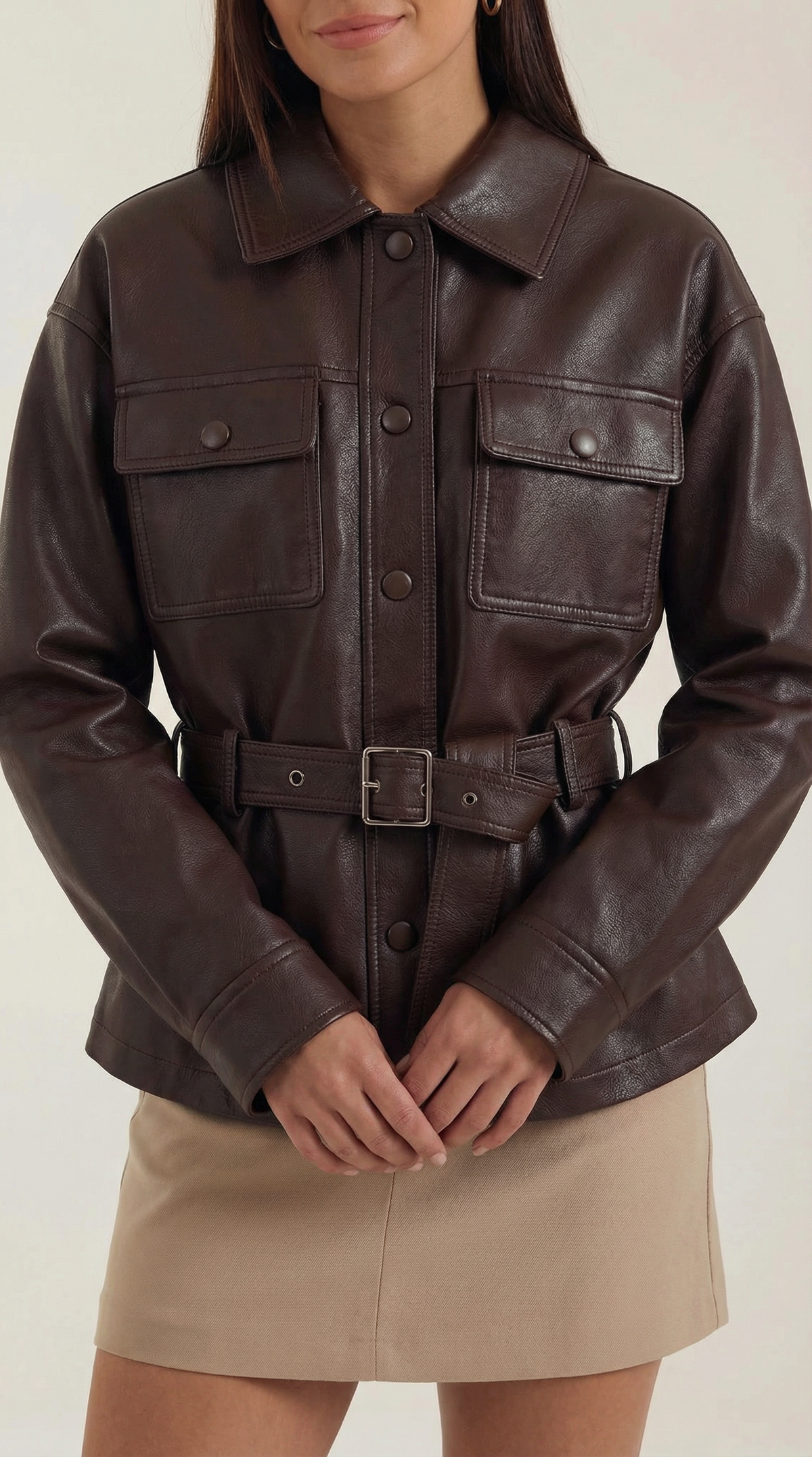 Chaqueta de PU con cinturón de Christina