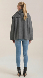 Kristina Gemütlicher Mantel-Cape