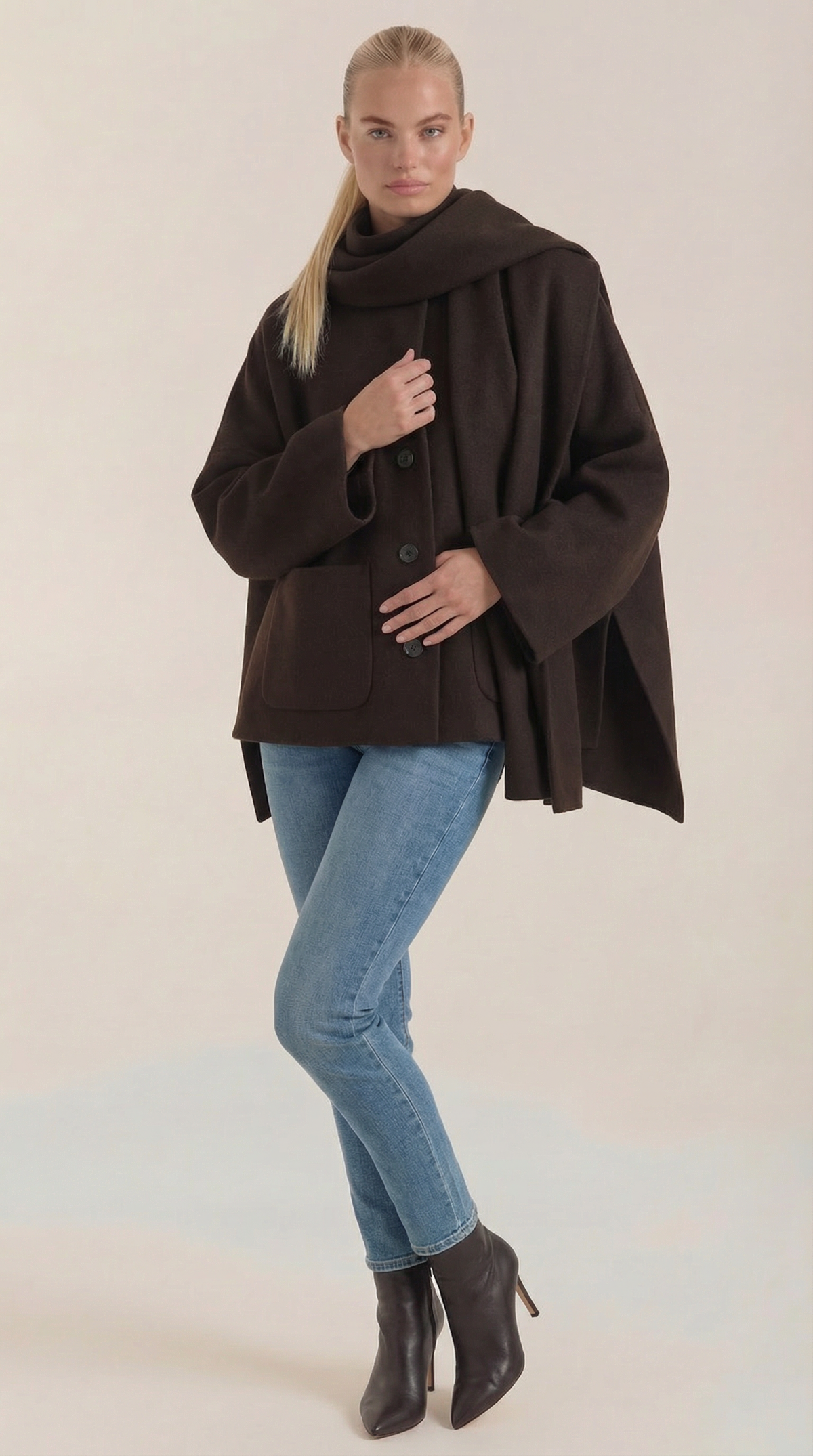 Kristina Gemütlicher Mantel-Cape