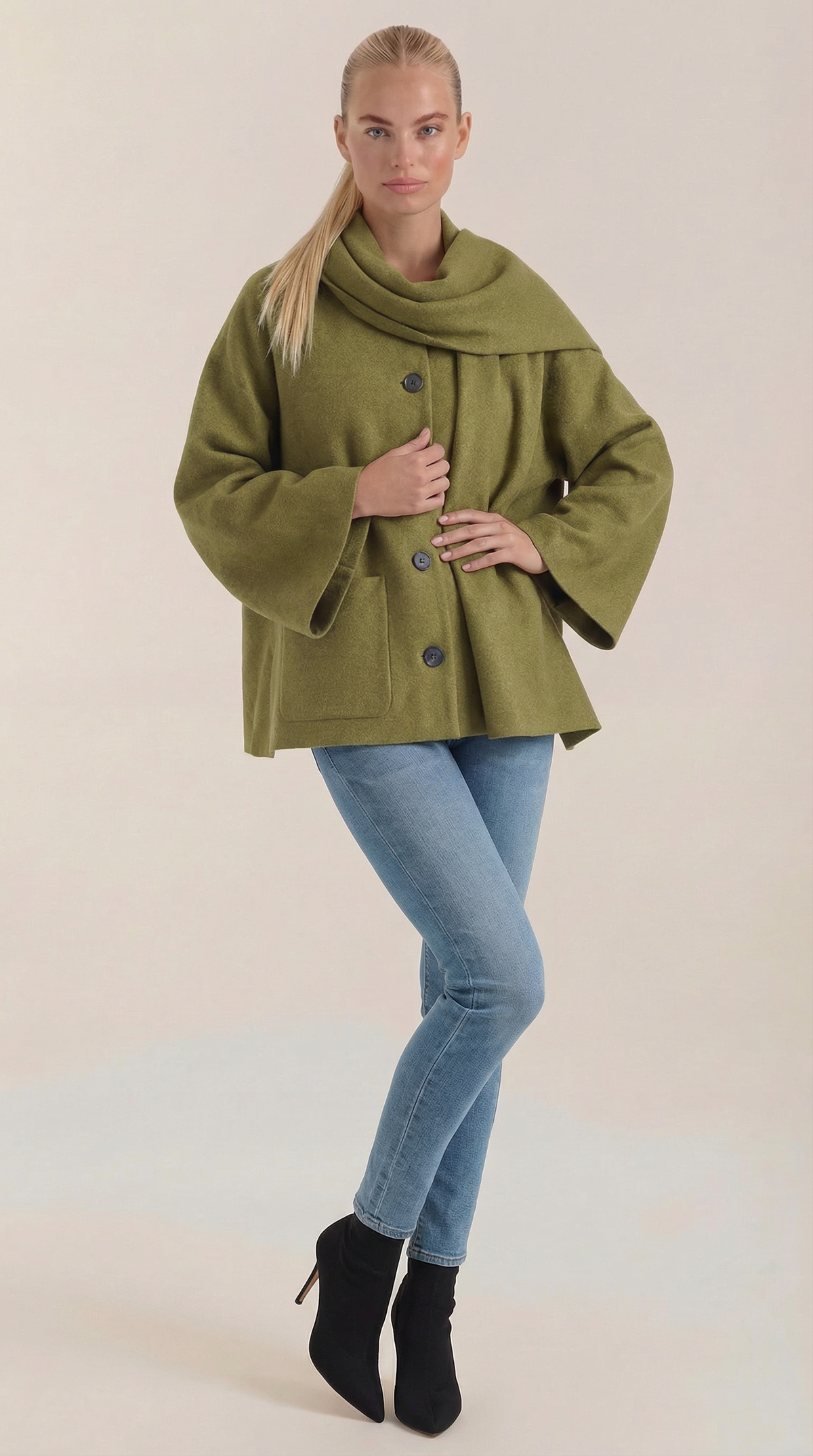 Kristina Gemütlicher Mantel-Cape