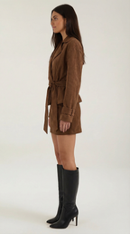 Chaqueta envolvente Lorraine con cinturón ajustable