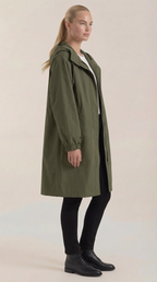 Chaqueta impermeable Margie con capucha