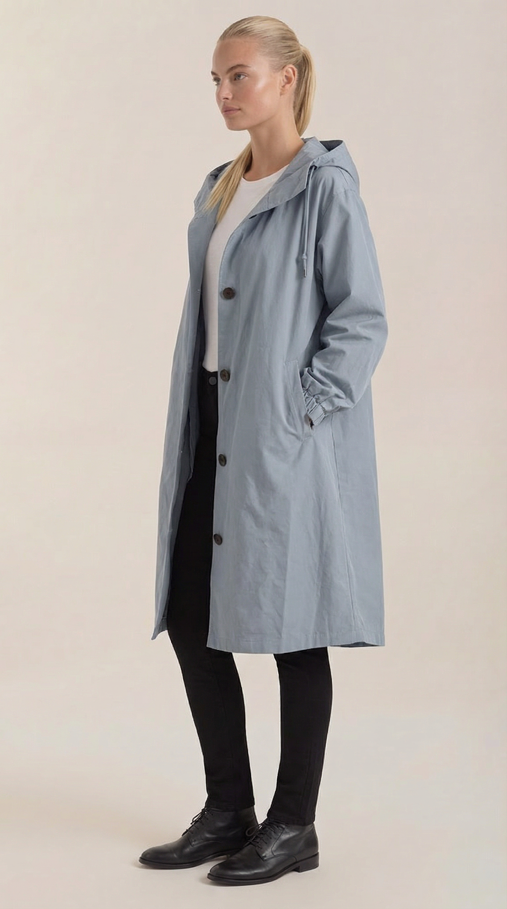 Chaqueta impermeable Margie con capucha
