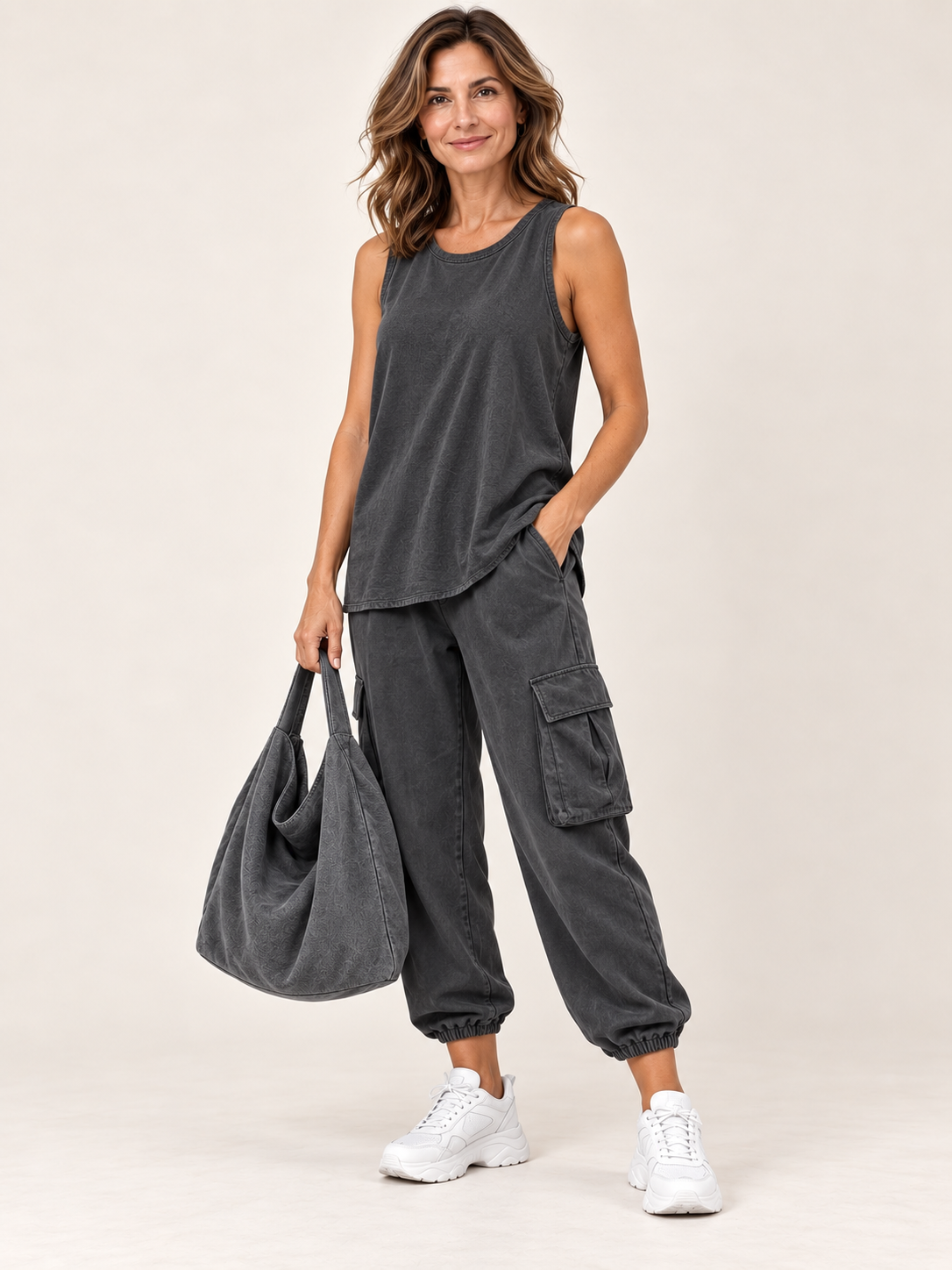 Noelia Gris+Bolso gris — tres-cuartos