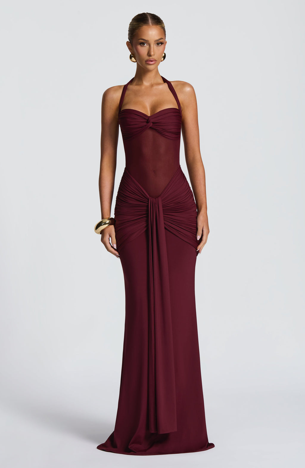 Valentina | Vestido largo con transparencias en rojo cereza